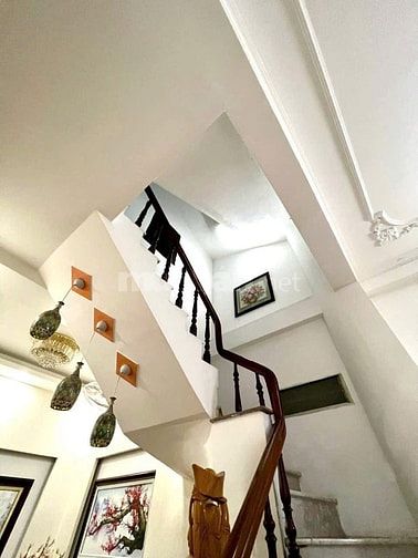 Bán nhà 42mx 4 tầng ô tô vào nhà Quan Thổ 1 Phố Tôn Đức Thắng 15,9 tỷ