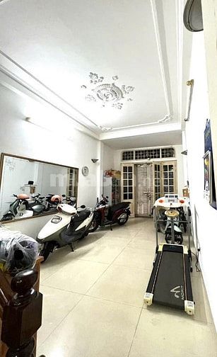 Bán nhà 42mx 4 tầng ô tô vào nhà Quan Thổ 1 Phố Tôn Đức Thắng 15,9 tỷ