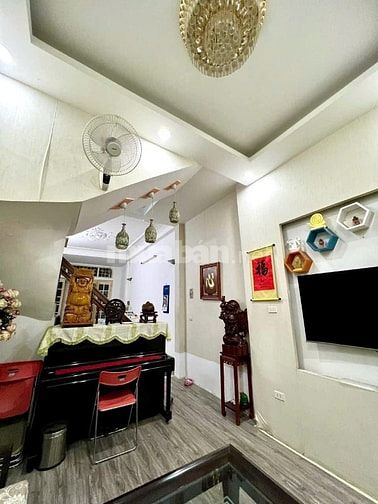Bán nhà 42mx 4 tầng ô tô vào nhà Quan Thổ 1 Phố Tôn Đức Thắng 15,9 tỷ