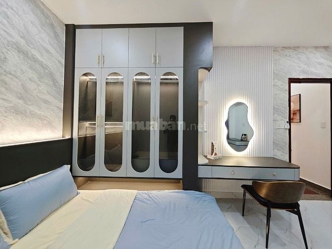 bán nhà đường Huỳnh thị hai, q12 5x15 5 tầng, thuận làm CHDV, văn phòn