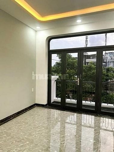 NHÀ ĐẸP THỦ ĐỨC MỚI XÂY HOÀN CÔNG ĐẦY ĐỦ 2 TẦNG