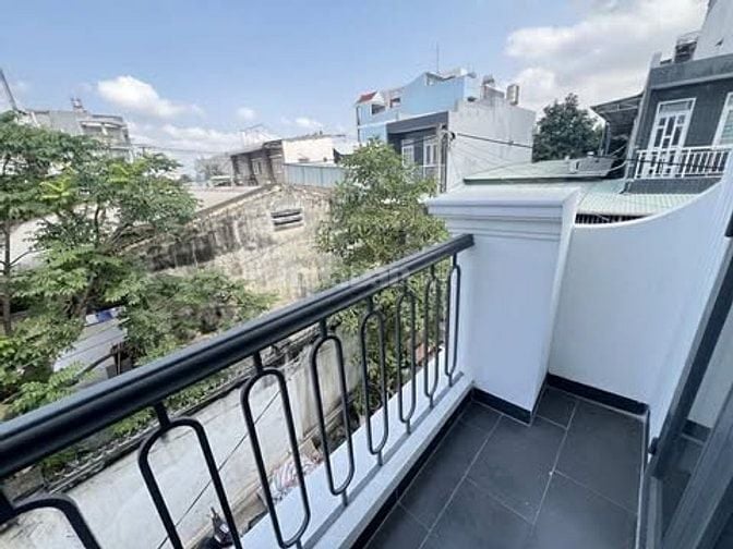 NHÀ ĐẸP THỦ ĐỨC MỚI XÂY HOÀN CÔNG ĐẦY ĐỦ 2 TẦNG