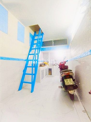 BÁN NHÀ 3 TẦNG CÓ SHR, 3PN 3WC, HẺM 4M, GẦN MẶT TIỀN Ở QUẬN 6