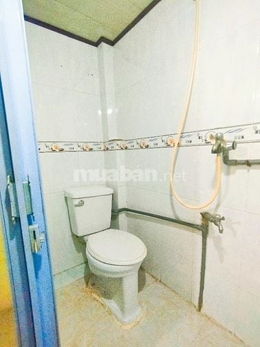 BÁN NHÀ 3 TẦNG CÓ SHR, 3PN 3WC, HẺM 4M, GẦN MẶT TIỀN Ở QUẬN 6