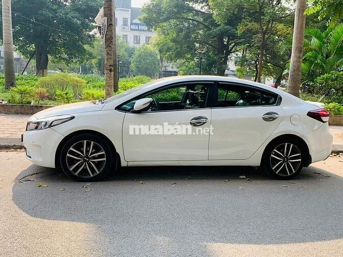 Kia Cerato 2016 2.0 AT - 80000 km