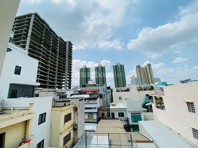 NHÀ CHỢ LỚN GIẢM GIÁ CHỈ NHỈNH 6 TỶ, 170m2, 5 TẦNG