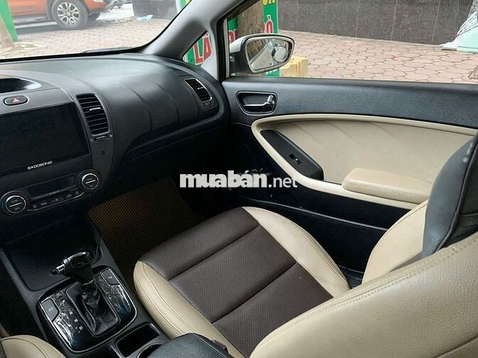 Kia Cerato 2016 2.0 AT - 80000 km