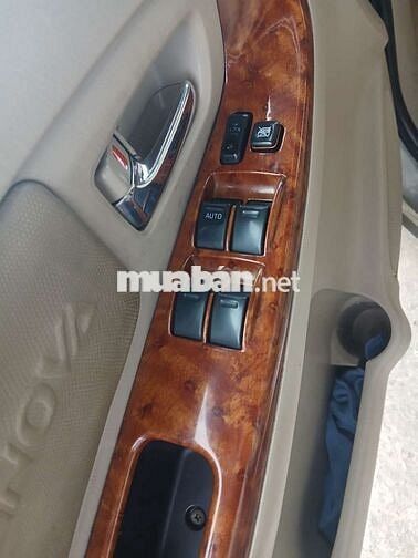 Bán xe Toyota Innova 7 chỗ