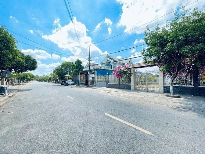 HÀNG HIỂM 2 lô liền kề 140m2 1ty990 mặt tiền Hồ Văn Huê 12M, TP Biên H
