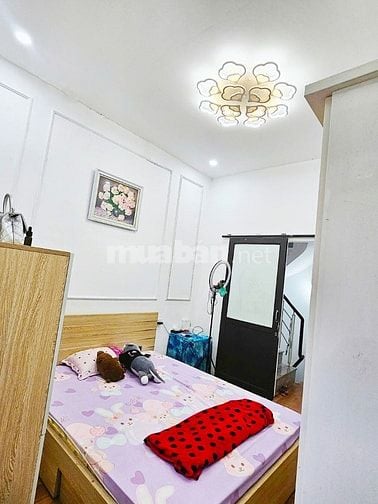 CHÍNH CHỦ BÁN NHÀ TÔN ĐỨC THẮNG DT 25M2x4T, RA OTO 15M, BAN CÔNG ĐẸP