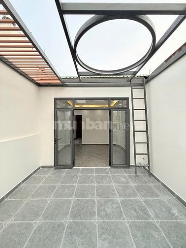 Sát Chợ Lớn!! MT Bình Phú 1 - đường số 6 Q.6 (4x17m) 4 tầng Chỉ 12 tỷ