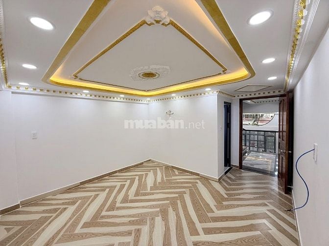 Sát Chợ Lớn!! MT Bình Phú 1 - đường số 6 Q.6 (4x17m) 4 tầng Chỉ 12 tỷ