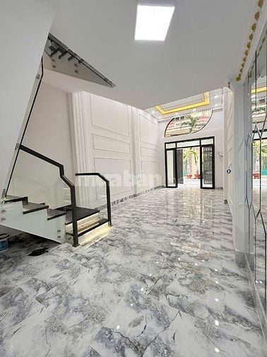 Sát Chợ Lớn!! MT Bình Phú 1 - đường số 6 Q.6 (4x17m) 4 tầng Chỉ 12 tỷ