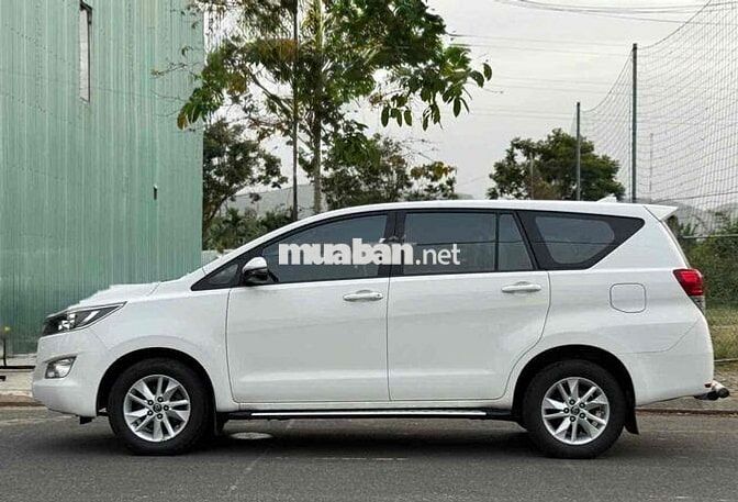 Toyota Innova  2.0E  2018 MT