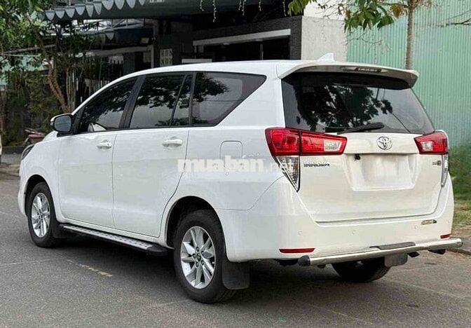 Toyota Innova  2.0E  2018 MT