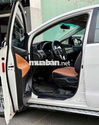 Toyota Innova  2.0E  2018 MT