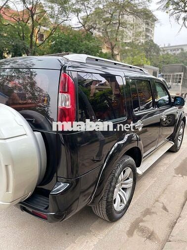 Ford Everest 2011 2.5L 4x2 AT - 20000 km