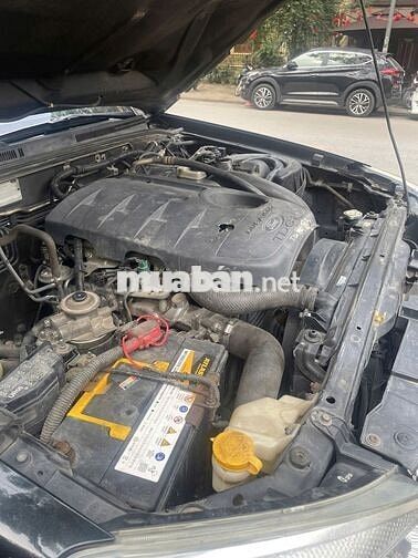 Ford Everest 2011 2.5L 4x2 AT - 20000 km