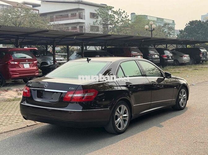 Mercedes Benz E Class 2009 E250 - 110000 km