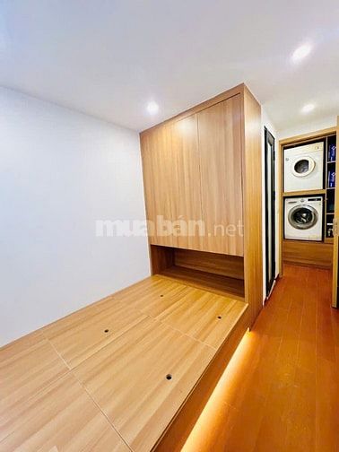 Ngon - bổ - rẻ. Bán nhà trung tâm Hai Bà Trưng giá 3,27 tỷ