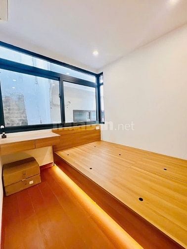 Ngon - bổ - rẻ. Bán nhà trung tâm Hai Bà Trưng giá 3,27 tỷ