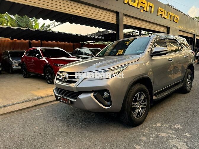 Toyota Fortuner 2016 2.4G 4x2 MT - 90000 km