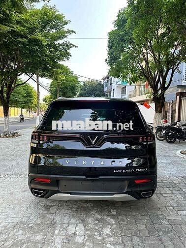 VinFast Lux SA2.0 2021 Premium