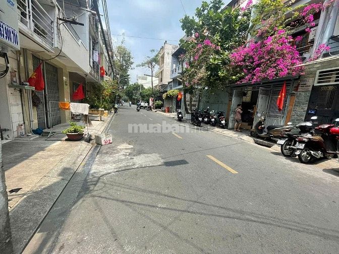  Cho thuê nhà khu Bình Phú, MT đường Số 28, P.10, Q.6, DT 4 x 18m, 