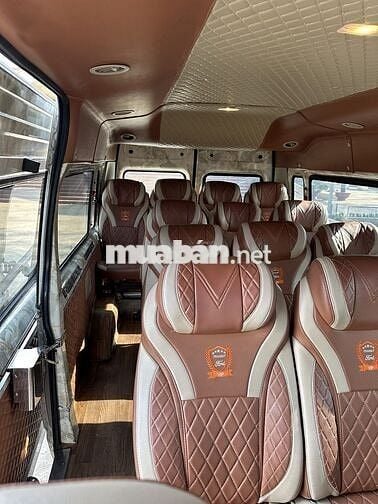 Ford Transit sx 2017 xe đẹp