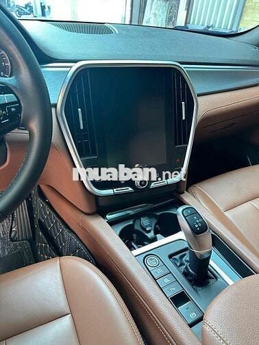 VinFast Lux SA2.0 2021 Premium