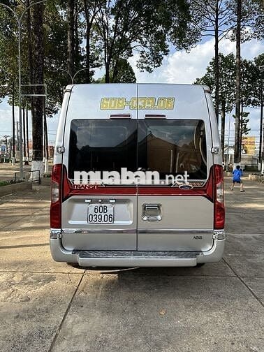 Ford Transit sx 2017 xe đẹp