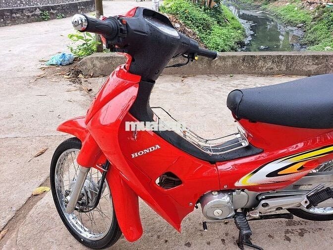Wave anpha đỏ cờ biển Hà Nội