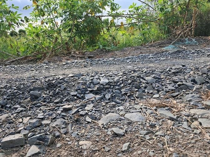 Bán lô đất 2 mặt tiền trước sau, view kênh, ngang 7m x 75m gia 1ty050