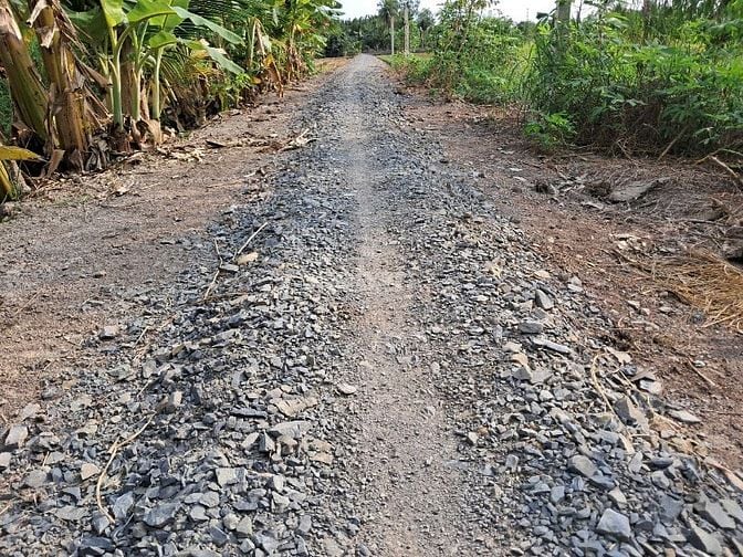 Bán lô đất 2 mặt tiền trước sau, view kênh, ngang 7m x 75m gia 1ty050
