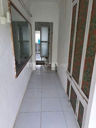 Cho thuê căn hộ 60m2, tầng 5, 3 phòng khu Văn Chương, 2 mặt thoáng