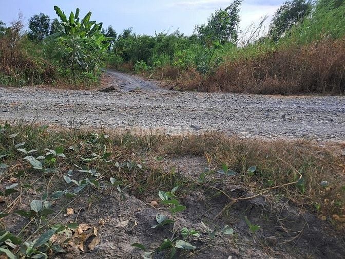 Bán lô đất 2 mặt tiền trước sau, view kênh, ngang 7m x 75m gia 1ty050