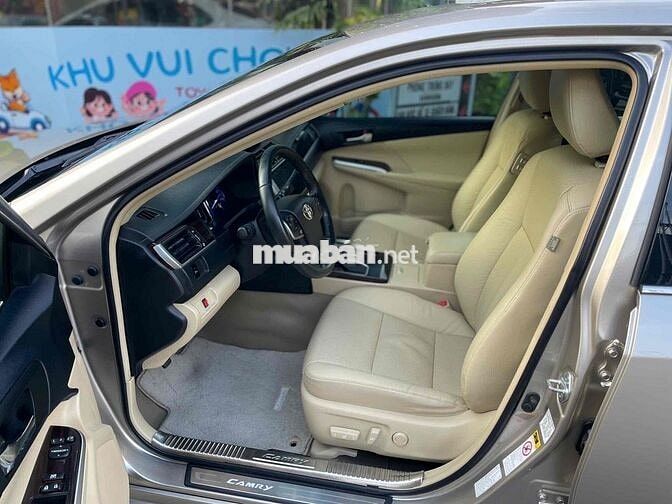 Toyota Camry 2018 2.0E Xem xe còn thương lượng