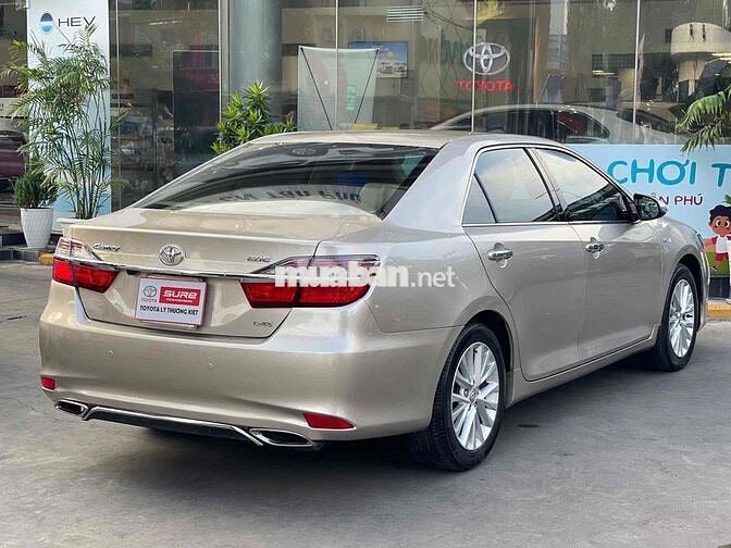 Toyota Camry 2018 2.0E Xem xe còn thương lượng