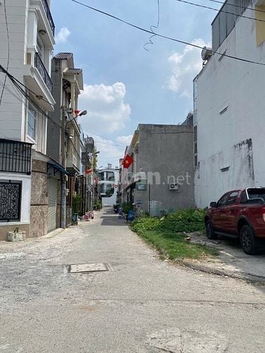 Bán nhà 3 tầng Đường số 10, Hiệp Bình Phước, QL.13 giá 5,1 tỷ