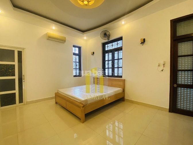 Villa Thảo Điền Sân Rộng Đầy Đủ Nội Thất Giá 40 Triệu