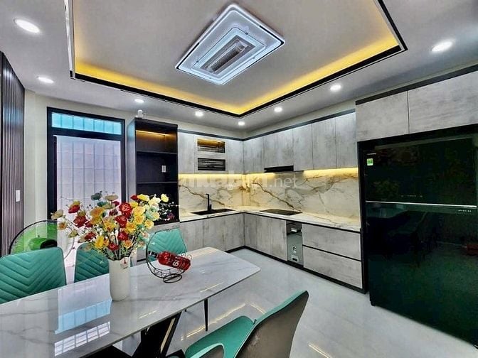 Cần bán gấp nhà gần BV Quận 11 ở Thái Phiên p8 Q11. 2,390tỷ|52m2