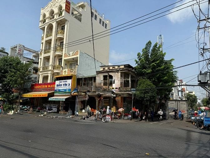 Bán nhà căn góc mặt tiền 42 Tân Mỹ Quận 7, DT8x20m, 200m2, 99ty