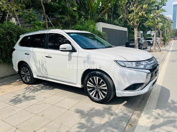 Mitsubishi Outlander 2024 2.0 CVT - 8000 km