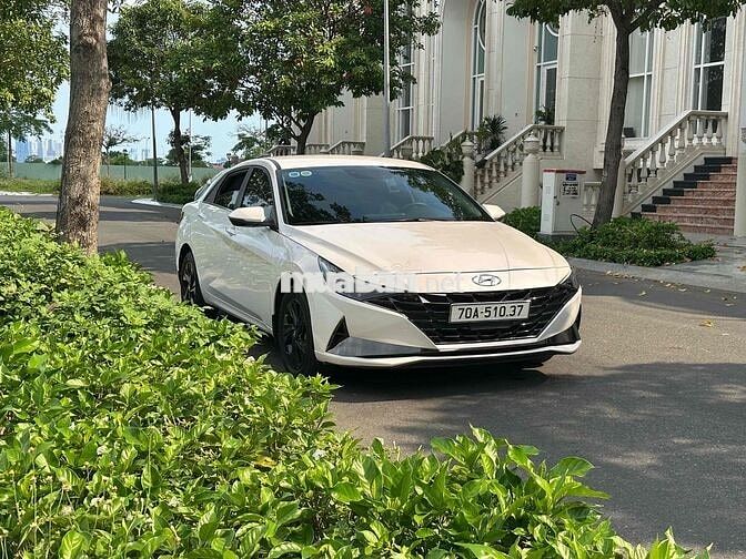 Hyundai Elantra 2024 1.6 AT Đặc biệt - 15000 km
