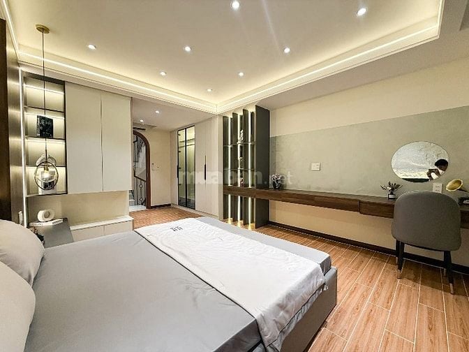 NHÀ MỚI 100%- FULL NỘI THẤT- GIÁP Q1- 40m2(4x10)- 4 TẦNG- 7,xx TỶ TL