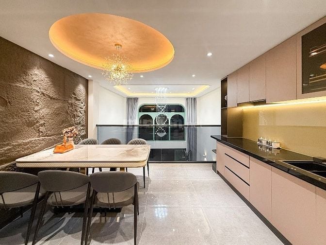 NHÀ MỚI 100%- FULL NỘI THẤT- GIÁP Q1- 40m2(4x10)- 4 TẦNG- 7,xx TỶ TL