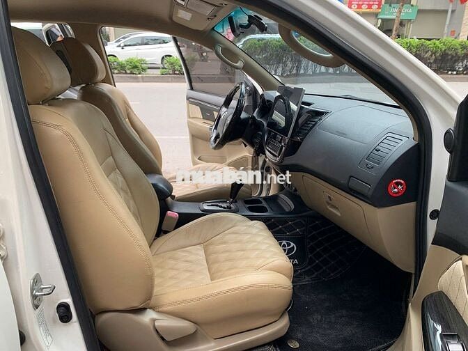Toyota Fortuner 2015 2.7V 4x4 AT - 100000 km