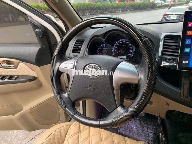 Toyota Fortuner 2015 2.7V 4x4 AT - 100000 km
