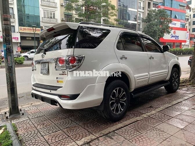 Toyota Fortuner 2015 2.7V 4x4 AT - 100000 km