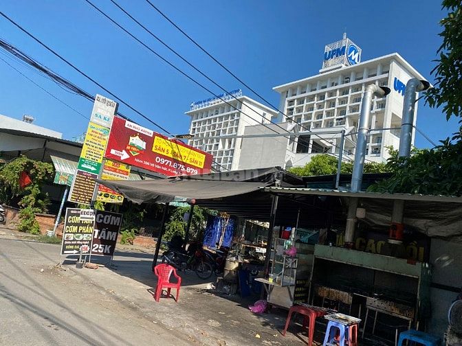 Đất mặt tiền đối diện đại học marketing Võ Văn Hát,Quận 9,giá 6,25 tỷ